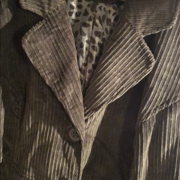 Olive Jacket - Picture 2 of 6